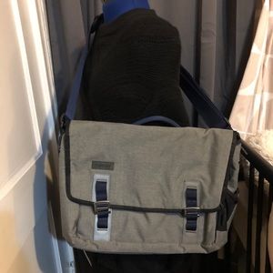 Timbuk2 Gray Command Messenger Bag